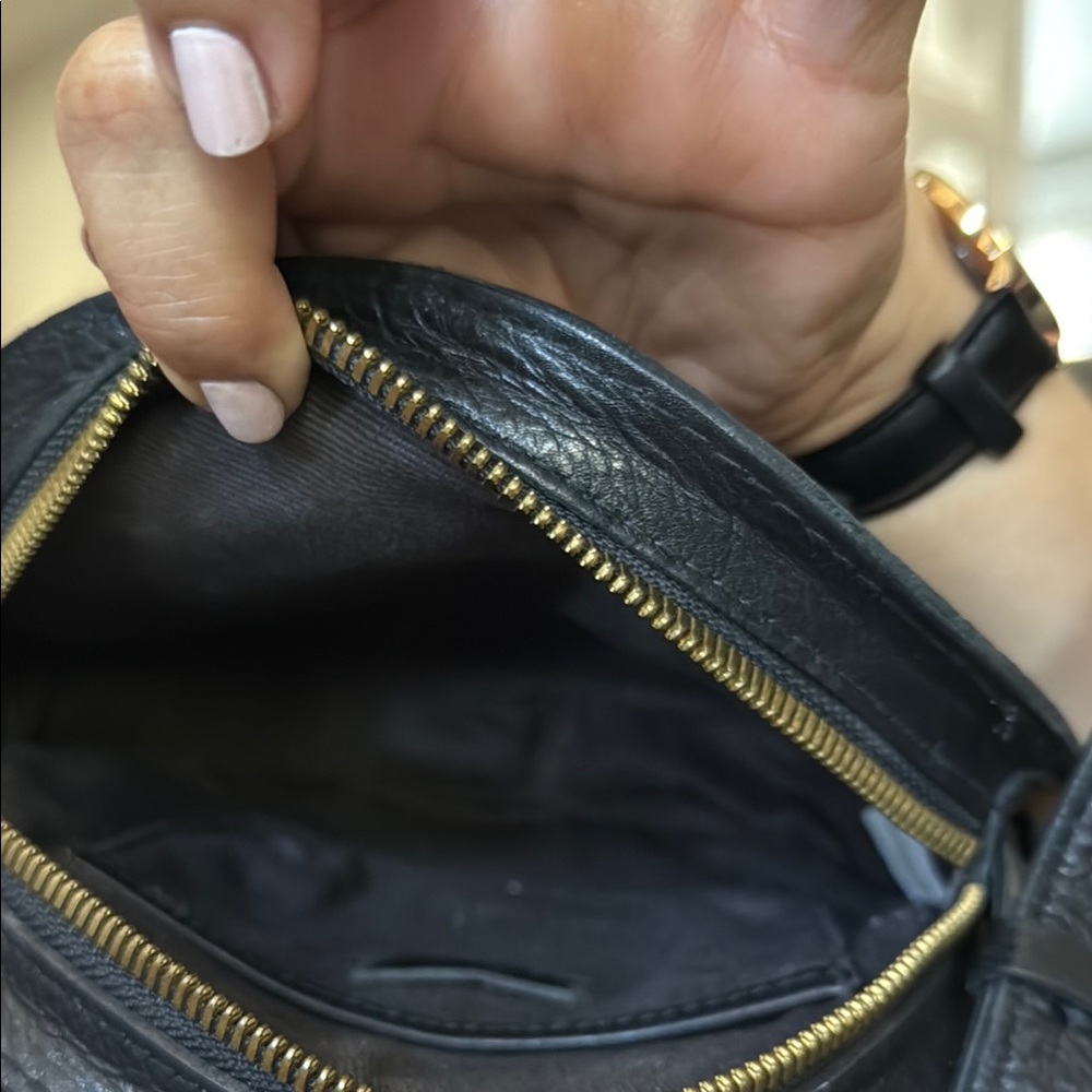 Madewell Black Crossbody Bag Simple Circle Tamborine - Picture 6 of 7